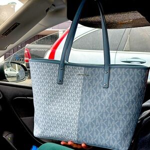 Brand new Micheal Kors bag never used still had the tag on it